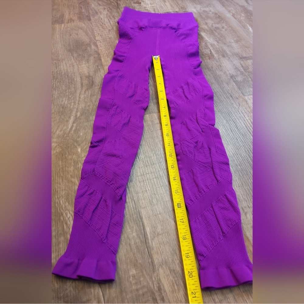 NWOT- Free People double back diamond high rise leggings